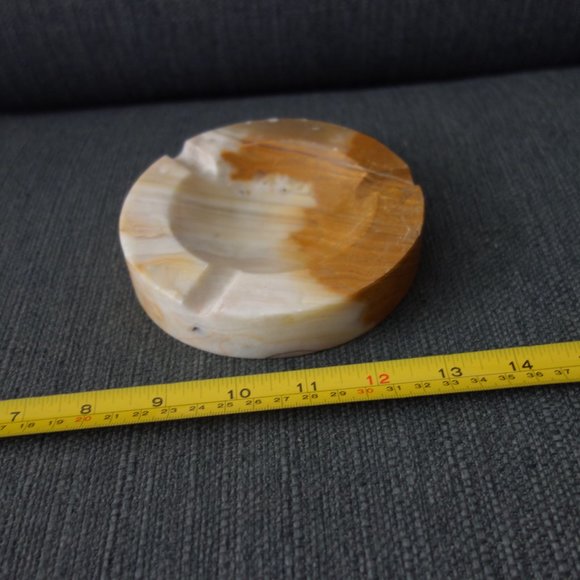 Nice Ash Tray - Picture 8 of 9